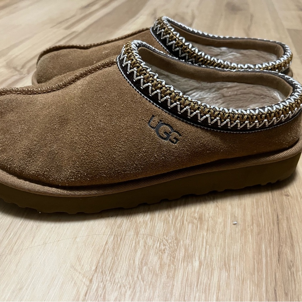 UGG Tasman Slippers - Women’s 9